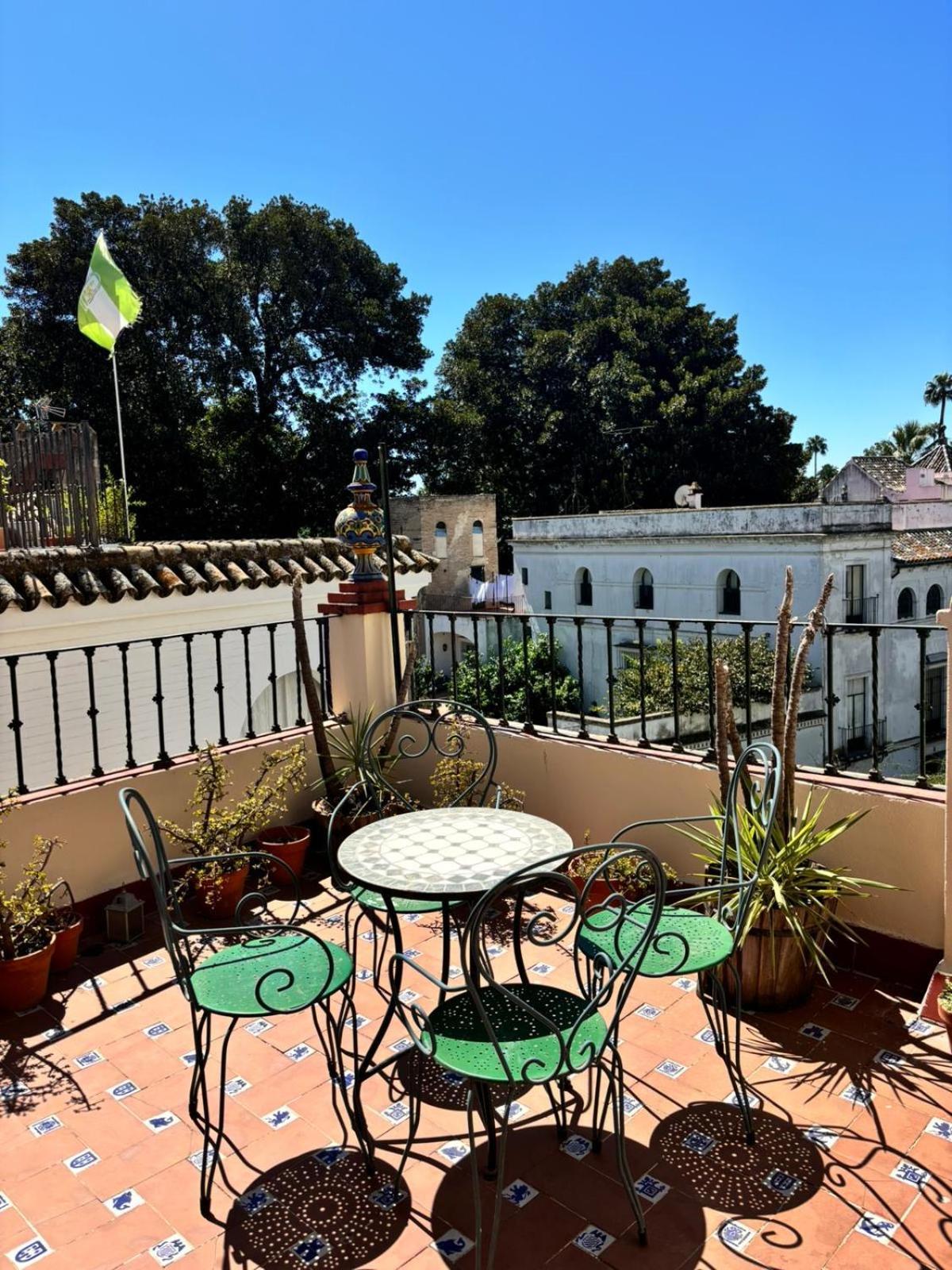 דירות סביליה Plaza De Santa Cruz מראה חיצוני תמונה